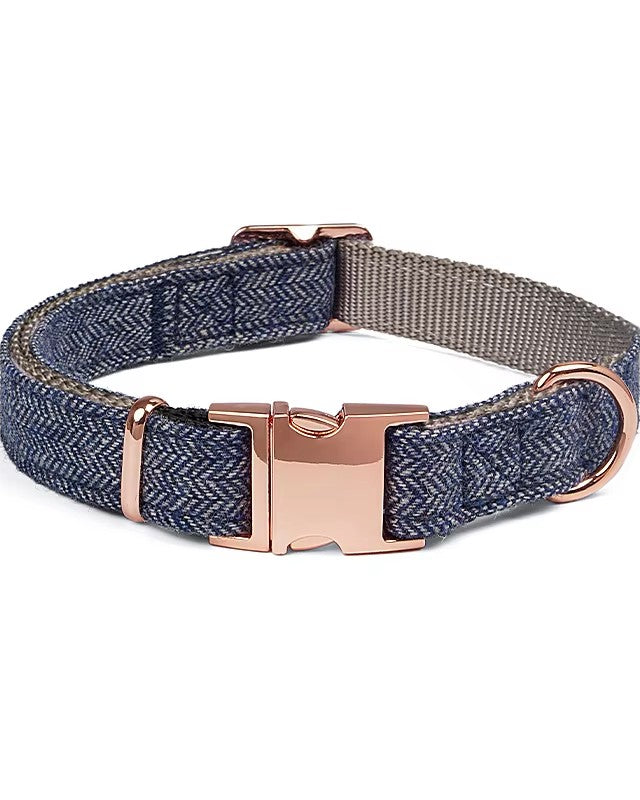 Dog collar with rose gold buckle on a white background