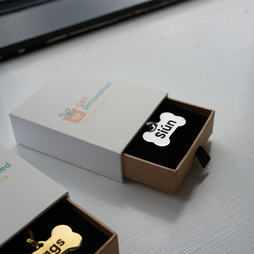 PERSONALISED DOG TAG ON CUTE WHITE DOG