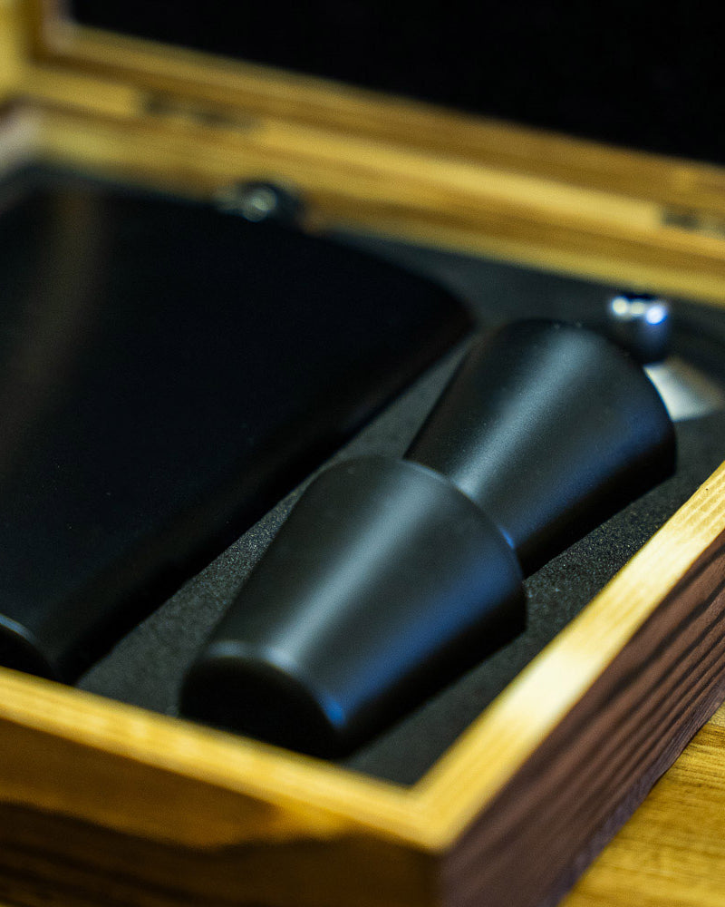 Black Metal Hip Flask | wooden Giftbox | Personalised